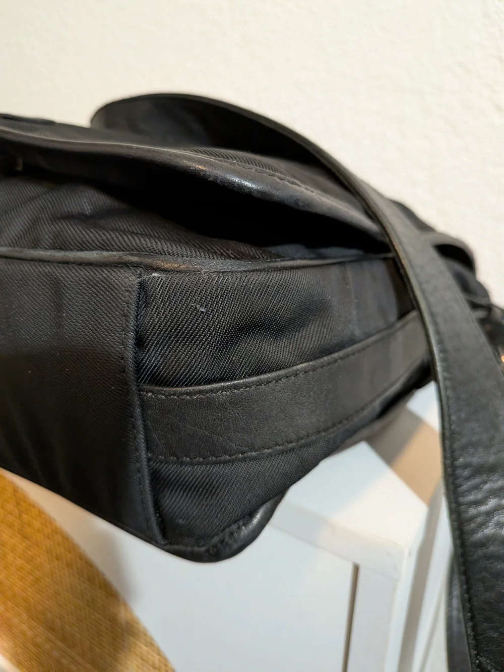 Coach Black Canvas with Leather Trim Laptop Portagolio Satchel Adjustable Stra